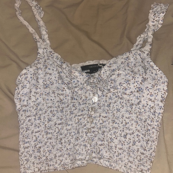 forever 21 cropped tank top, white and blue floral with buttons and tie, size M - Picture 1 of 2